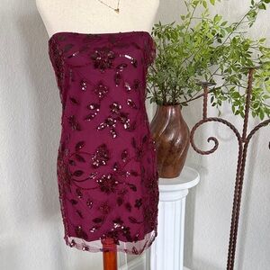 Elegant Burgundy Strapless Dress